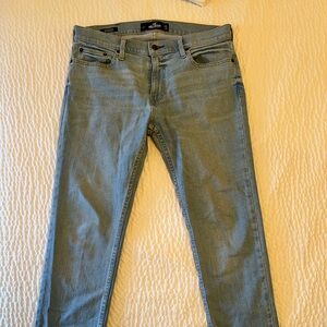 Men’s Hollister slim straight jeans 32 x 34